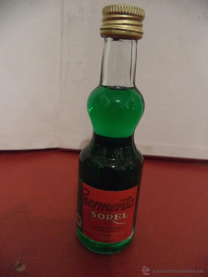 Colecionismo de vinhos e licores: BOTELLIN DE CREMA DE MENTA PIPERMENTA SOREL. DESTILERIAS DEL MARESME, S. A. BARCELONA.