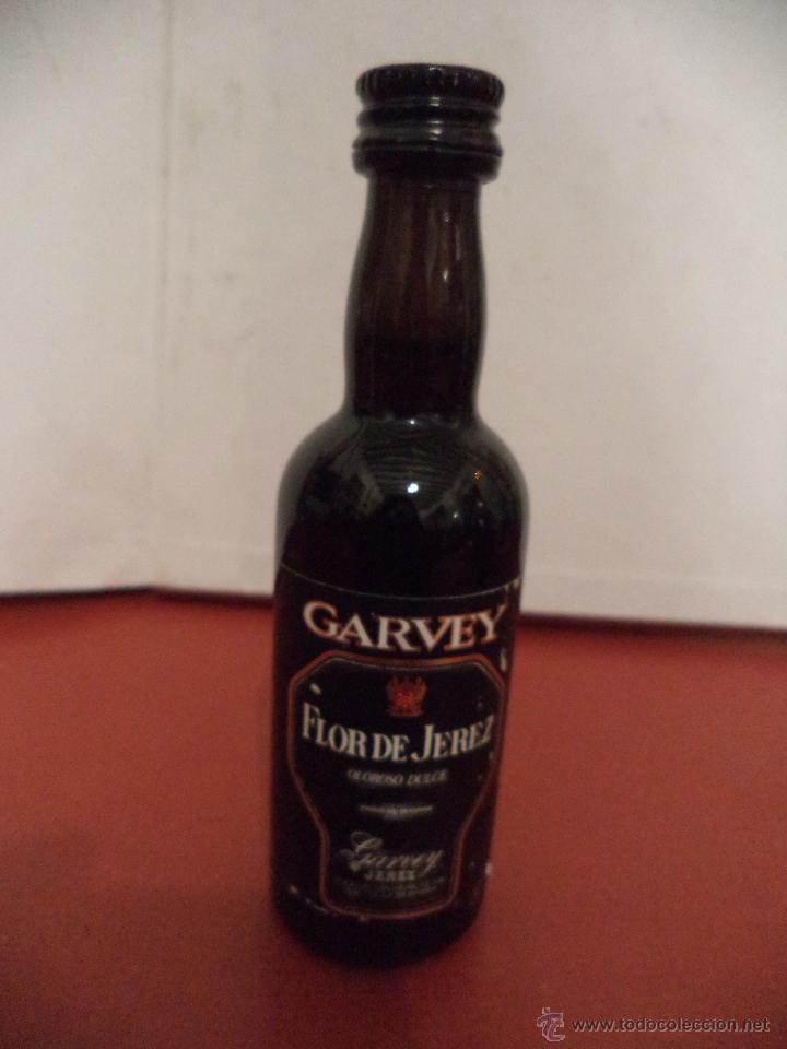 Colecionismo de vinhos e licores: BOTELLIN DE VINO OLOROSO DULCE, GARVEY FLOR DE JEREZ. BODEGAS SAN PATRICIO. JEREZ DE LA FRONTERA.