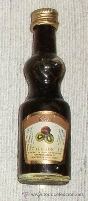 Coleccionismo de vinos y licores: BOTELLIN LICOR DE KIWI ILUSION. PUNTA AMEZUA S. L. TOLEDO   RF-3066