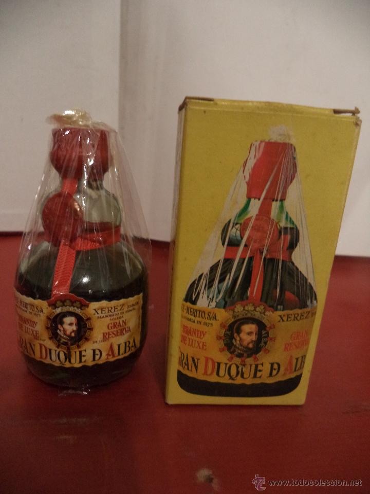 Collectionnisme de vins et liqueurs: BOTELLIN DE BRANDY DE LUXE GRAN RESEVA. GRAN DUQUE DALBA. DESTILER&Iacute;AS DIEZ MERITO, S. A. JEREZ