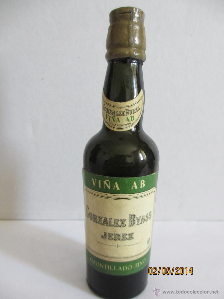 Collectionnisme de vins et liqueurs: BOTELLIN DE VINO AMONTILLADO FINO VI&Ntilde;A AB. GONZALEZ BYASS. JEREZ - ESPA&Ntilde;A.