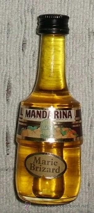 Coleccionismo de vinos y licores: BOTELLIN LICOR DE MANDARINA. MARIE BRIZARD    RF-3174