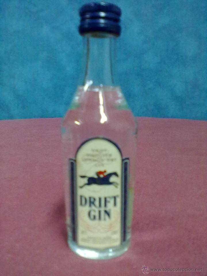 Coleccionismo de vinos y licores: BOTELLIN DRIFT GIN SELLO TIMBRE 1 PESETA