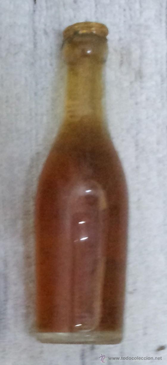 Coleccionismo de vinos y licores: BOTELLIN DE LICOR FALTO DE ETIQUETA    RF-3225