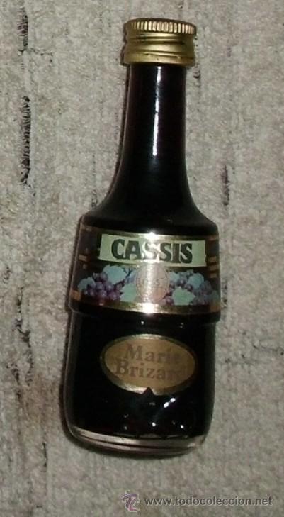 Coleccionismo de vinos y licores: BOTELLIN LICOR CASSIS MARIE BRIZARD    RF-3339