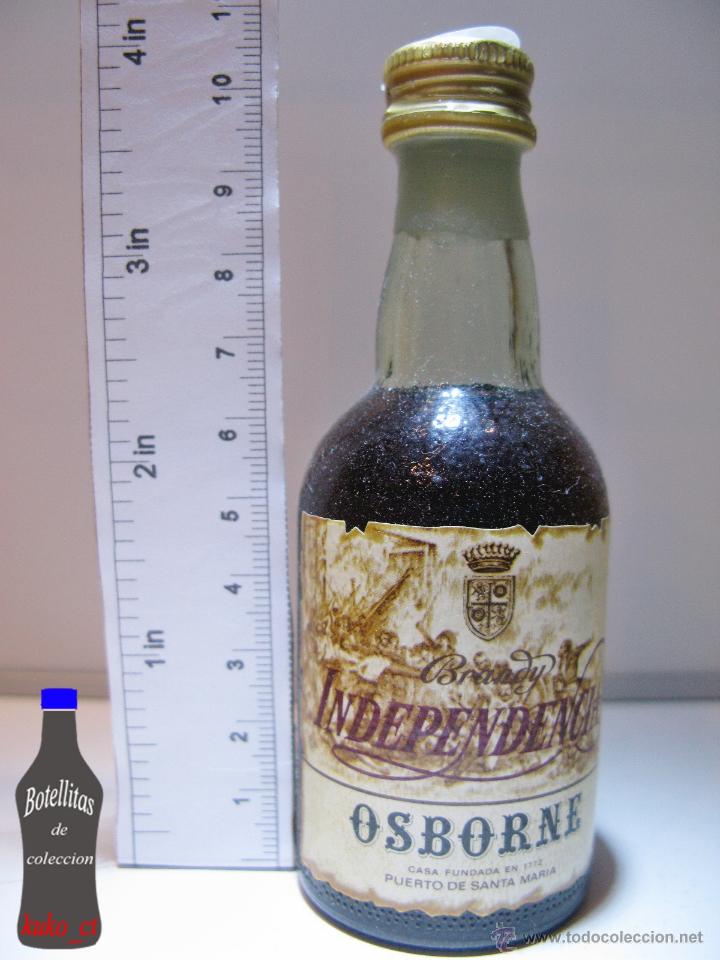 Coleccionismo de vinos y licores: BOTELLITA BOTELLIN BRANDY INDEPENDENCIA OSBORNE PUERTO SANTA MARIA Y CIA JEREZ