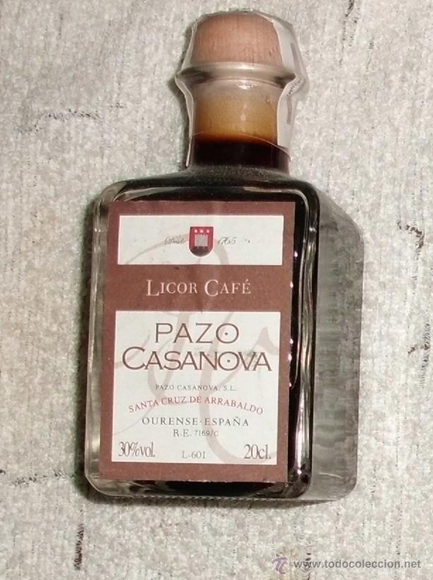 Coleccionismo de vinos y licores: BOTELLIN LICOR DE CAFE PAZO CASANOVA. SANTA CRUZ DE ARRABALDO. OURENSE  RF-3736