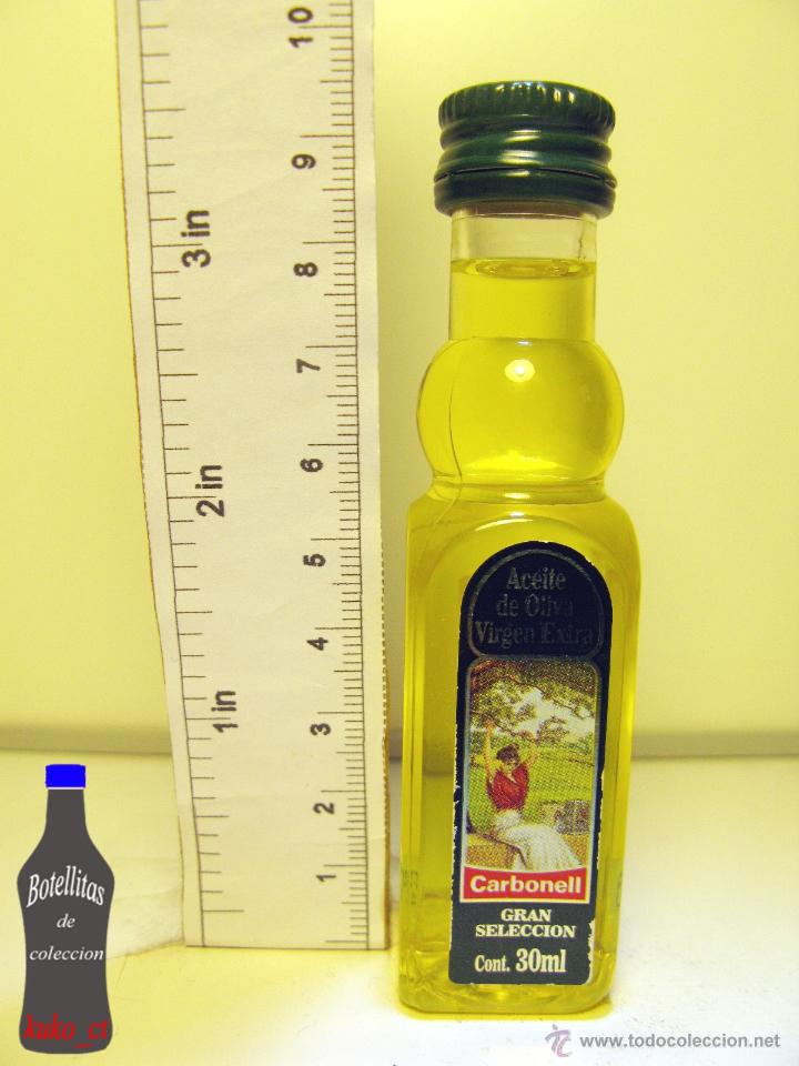 Sammlung von Weinen und Lik&ouml;ren: BOTELLITA BOTELLIN ACEITE DE OLIVA VIRGEN EXTRA CARBONELL GRAN SELECCION