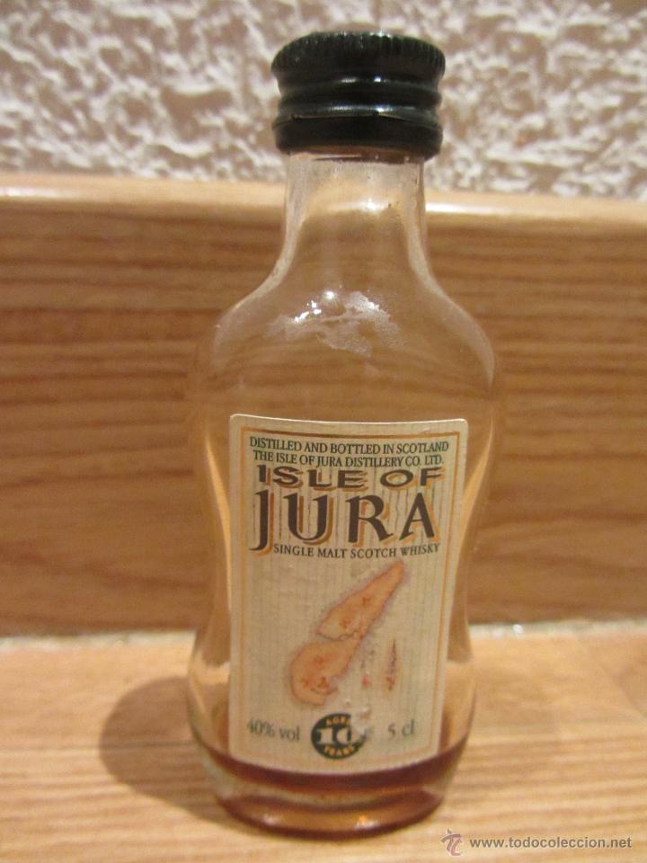 Colecionismo de vinhos e licores: Botellita de Whisky Escoc&eacute;s de Malta isle of Jura. Botellin. Miniatura