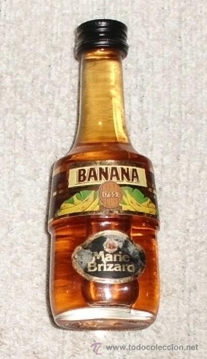 Coleccionismo de vinos y licores: BOTELLIN LICOR DE BANANA. MARIE BRIZARD    RF-4010