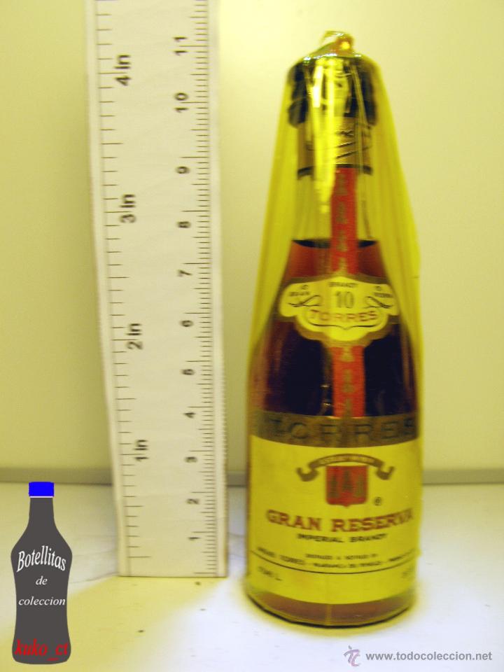 Coleccionismo de vinos y licores: BOTELLITA BOTELLIN TORRES 10 IMPERIAL BRANDY GRAN RESERVA MIGUEL TORRES VILAFRANCA DEL PENEDES