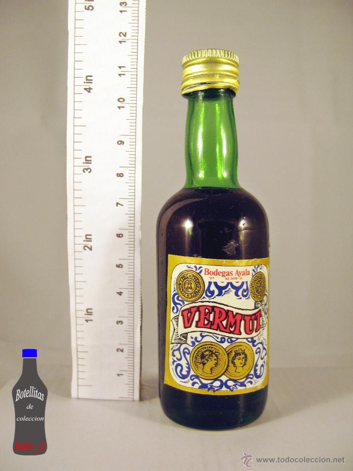 Sammlung von Weinen und Lik&ouml;ren: BOTELLITA BOTELLIN VERMUT BODEGAS AYALA ALICANTE