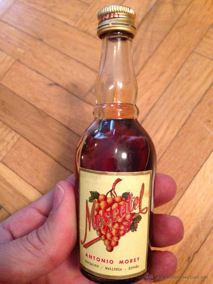 Coleccionismo de vinos y licores: ANTIGUO BOTELLIN MOSCATEL ANTONIO MOREY MALLORCA ESPA&Ntilde;A