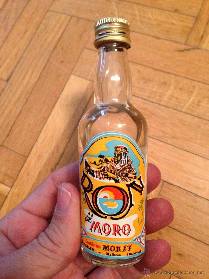 Coleccionismo de vinos y licores: ANTIGUO BOTELLIN RON DEL MORO MOREY MALLORCA BALEARES