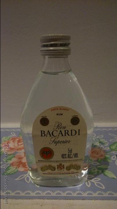 Coleccionismo de vinos y licores: botell&iacute;n de Ron bacardi superior. carta Blanca