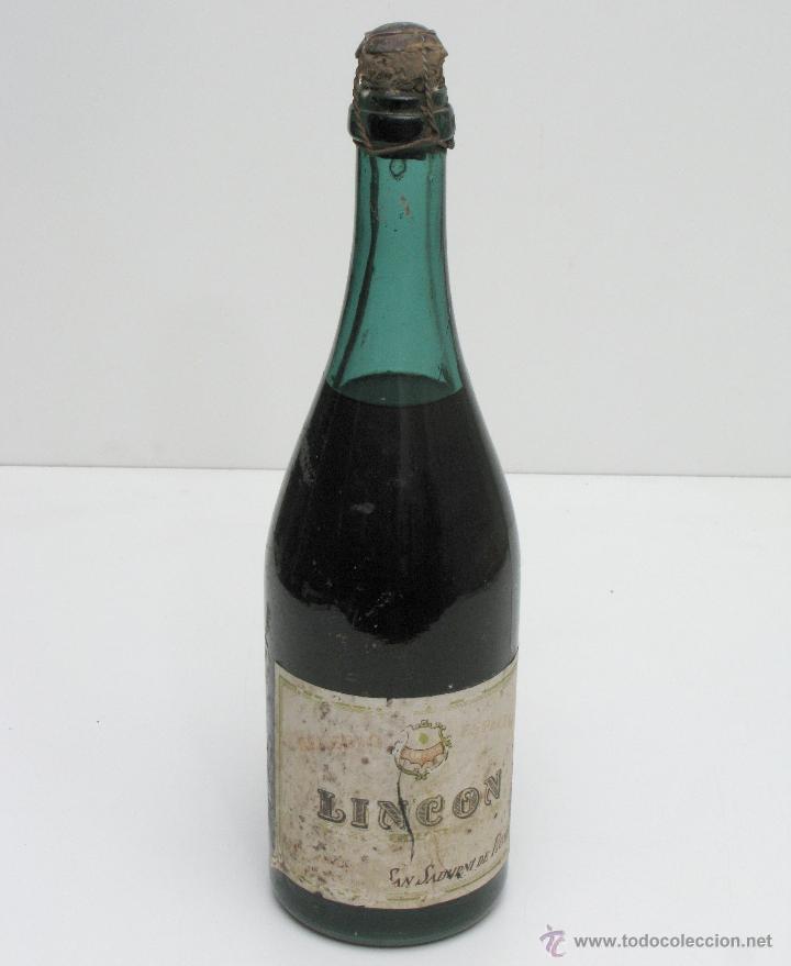Sammlung von Weinen und Lik&ouml;ren: Antigua botella de espumoso LINCON (LINCOLN). San Sadurn&iacute; de Noia
