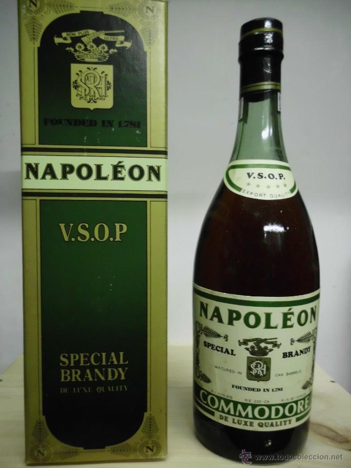 Coleccionismo de vinos y licores: BRANDY NAPOLEON COMMODORE (botella precinto 8 pta.)