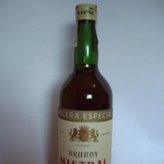 Coleccionismo de vinos y licores: BRANDY MISTRAL (BOTELLA PRECINTO 4 PTA.). Lote 50510963