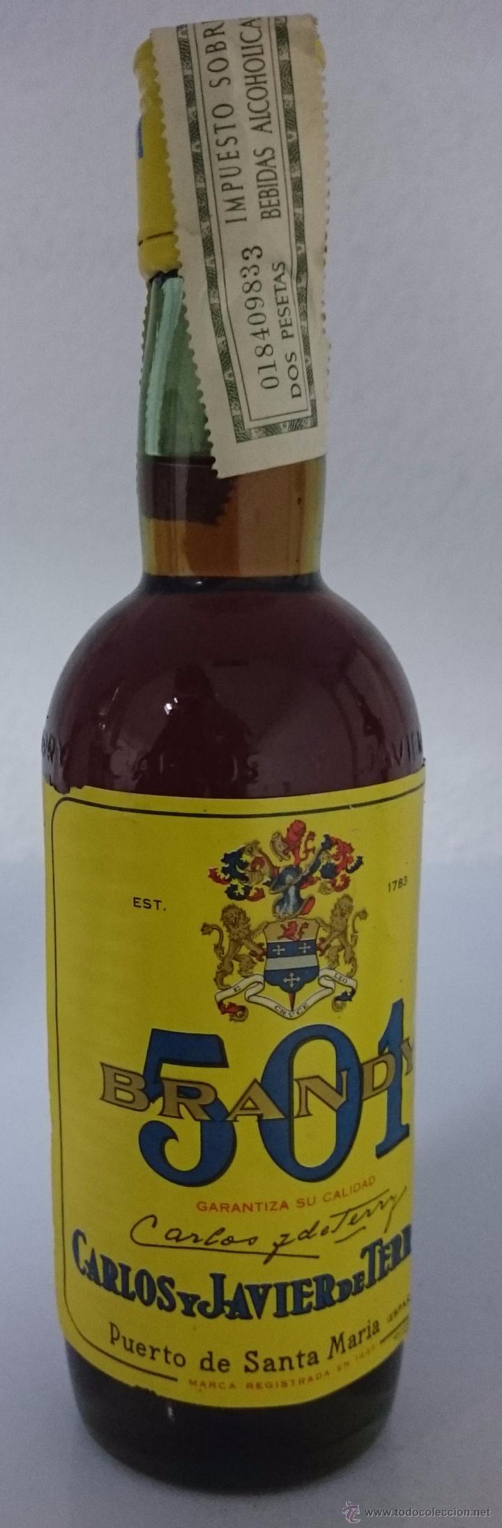Collection of wines and liquors: BOTELLA BRANDY 501. CARLOS Y JAVIER DE TERRY. PUERTO SANTA MAR&Iacute;A. 2 PTAS. 24 CM ALTO. 1/2 L