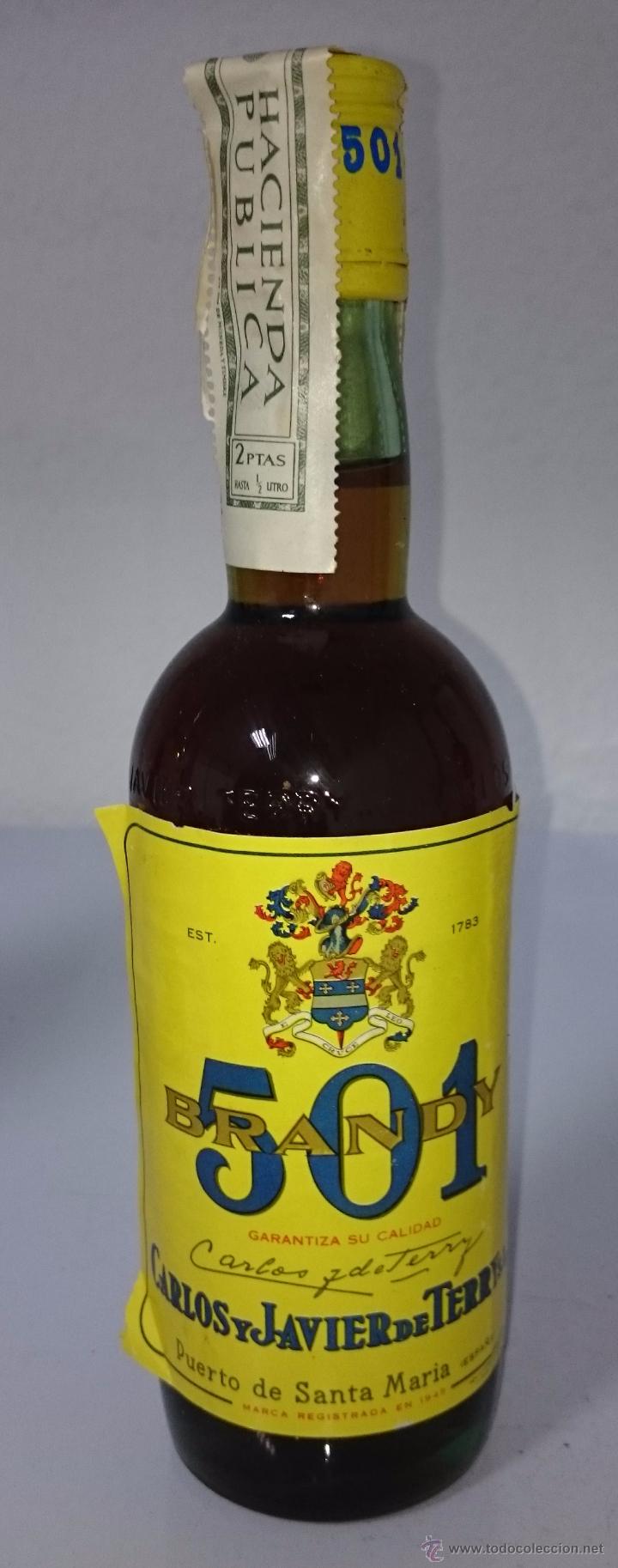Coleccionismo de vinos y licores: BOTELLA BRANDY 501. CARLOS Y JAVIER DE TERRY. PUERTO SANTA MAR&Iacute;A. 2 PTAS. 24 CM ALTO. 1/2 L