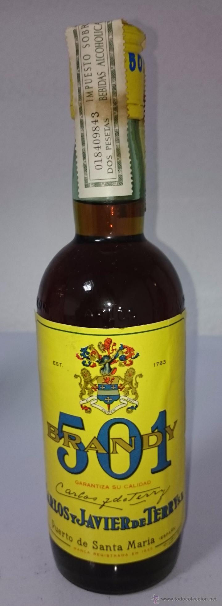 Coleccionismo de vinos y licores: BOTELLA BRANDY 501. CARLOS Y JAVIER DE TERRY. PUERTO SANTA MAR&Iacute;A. 2 PTAS. 24 CM ALTO. 1/2 L