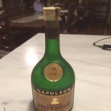 Coleccionismo de vinos y licores: ANTIGUA BOTELLA DE BRANDY FRANCES MARCA NAPOLEON GRAN EMPEREREUR . Lote 53736925