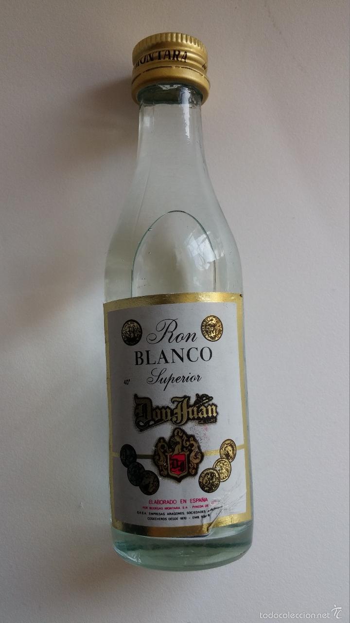 Coleccionismo de vinos y licores: Botella botellita miniatura de licor de ron blanco, don juan