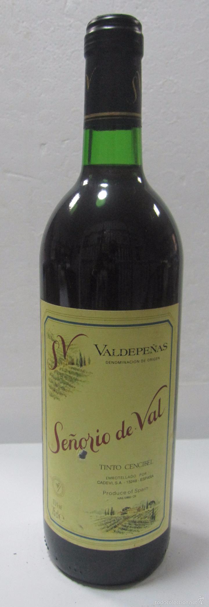 Collection of wines and liquors: BOTELLA DE VINO TINTO SE&Ntilde;ORIO DE VAL. VALDEPE&Ntilde;AS. EMBOTELLADO POR CADEVI, S.A.