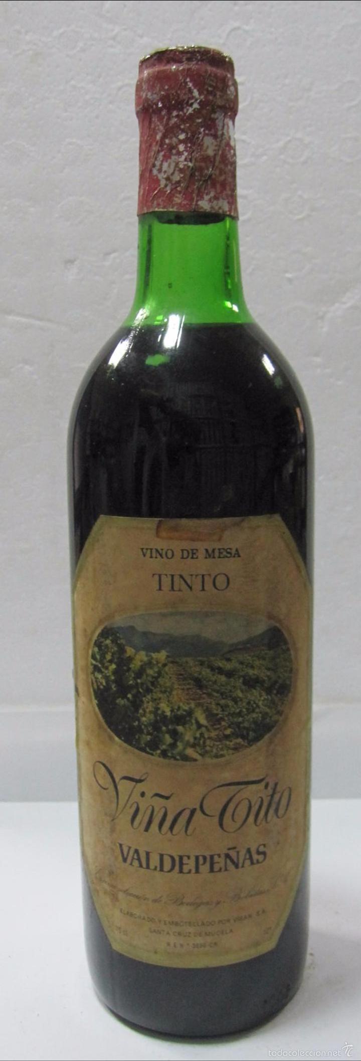 Collectionnisme de vins et liqueurs: BOTELLA DE VINO TINTO. VI&Ntilde;A TITO. VALDEPE&Ntilde;AS. VISAN, S.A. SANTA CRUZ DE MUDELA. CIUDAD REAL