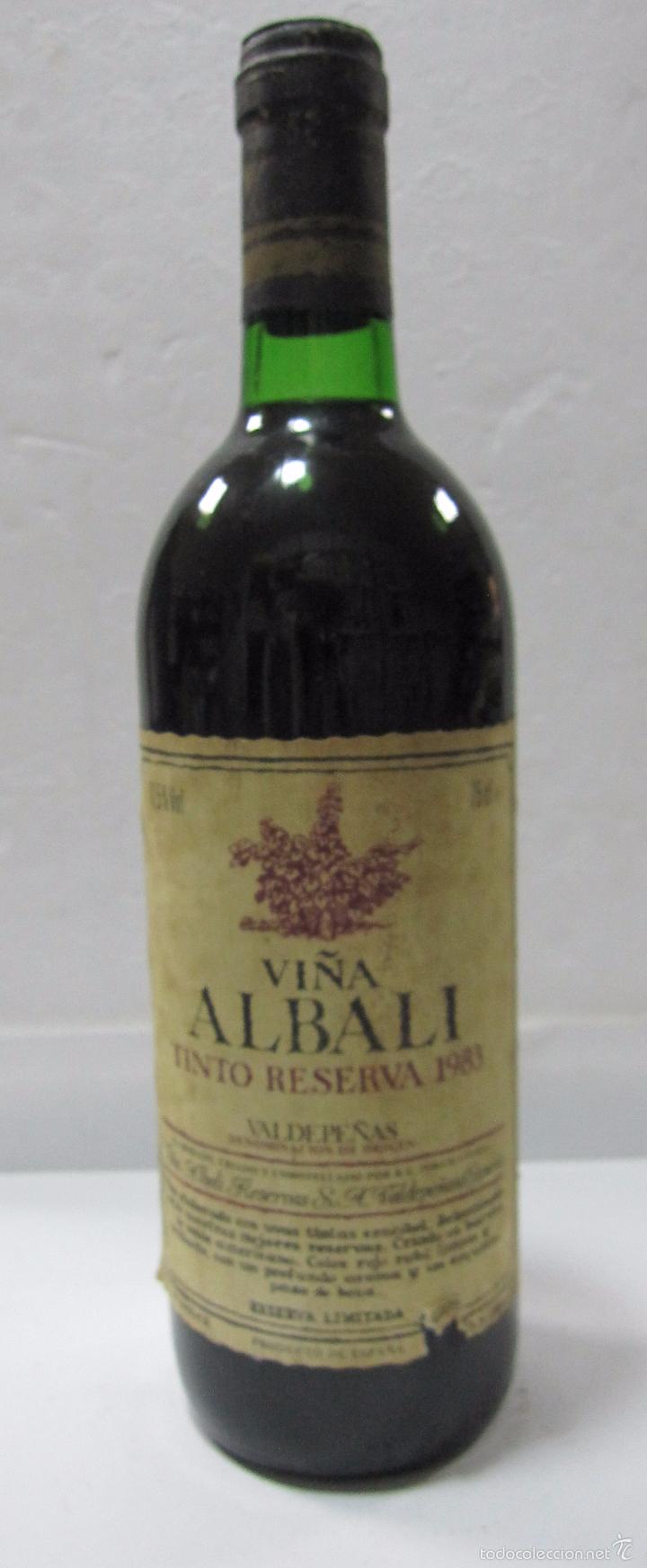 Collectionnisme de vins et liqueurs: BOTELLA DE VINO TINTO RESERVA 1983. VI&Ntilde;A ALBALI. VALDEPE&Ntilde;AS.