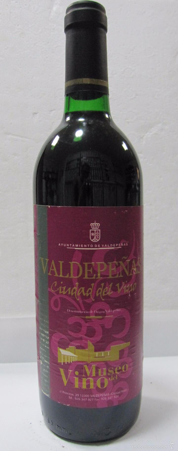 Collection of wines and liquors: BOTELLA DE VINO. VALDEPE&Ntilde;AS. CIUDAD DEL VINO. MUSEO DEL VINO. CIUDAD REAL. AYTO. VALDEPE&Ntilde;AS.