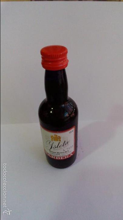 Sammlung von Weinen und Lik&ouml;ren: MOSCATEL A&Ntilde;EJO. ISLETA. CHICLANA.