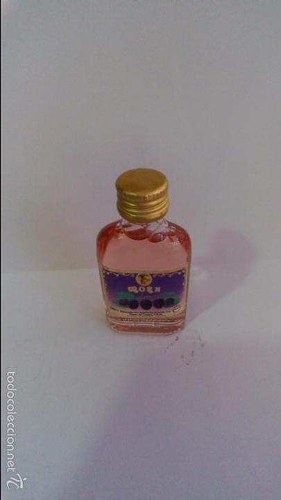 Sammlung von Weinen und Lik&ouml;ren: LICOR DE MORA SIN ALCOHOL.