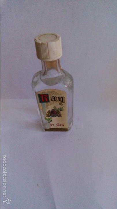 Coleccionismo de vinos y licores: GINEBRA RAY.