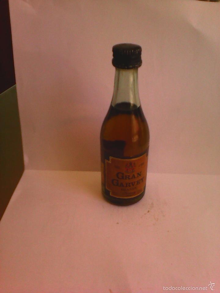 Sammlung von Weinen und Lik&ouml;ren: BOTELLIN BRANDY GRAN GARVEY. JEREZ.