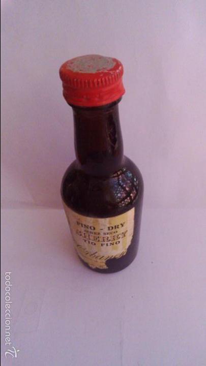 Colecionismo de vinhos e licores: BOTELLIN FINO SHERRY TIO FINO. R. ORB.. JEREZ.