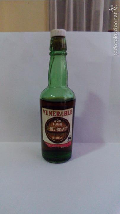 Coleccionismo de vinos y licores: BOTELLIN BRANDY VENERABLE A&Ntilde;O 1888. JOSE DE SOTO. JEREZ.