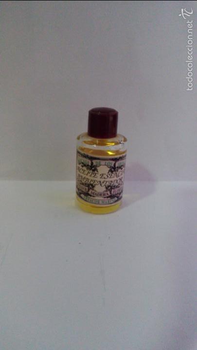 Sammlung von Weinen und Lik&ouml;ren: BOTELLIN ACEITE AMBIENTADOR. LACASA DE LOS AROMAS.