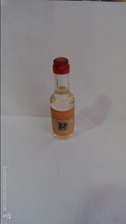 Colecionismo de vinhos e licores: BOTELLIN SAMBUCA RAMAZZOTTI. ITALIA.