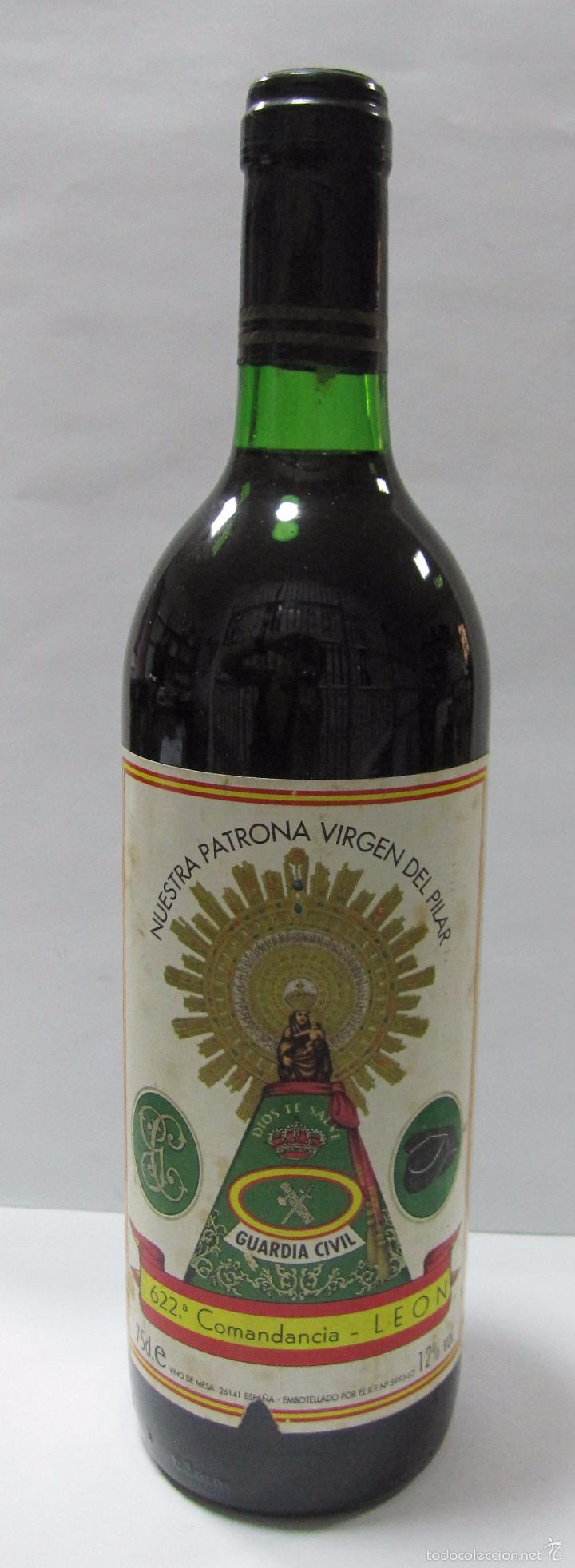 Coleccionismo de vinos y licores: BOTELLA DE VINO NUESTRA SRA. VIRGEN DEL PILAR PATRONA MADRE Y MAESTRA. GUARDIA CIVIL.