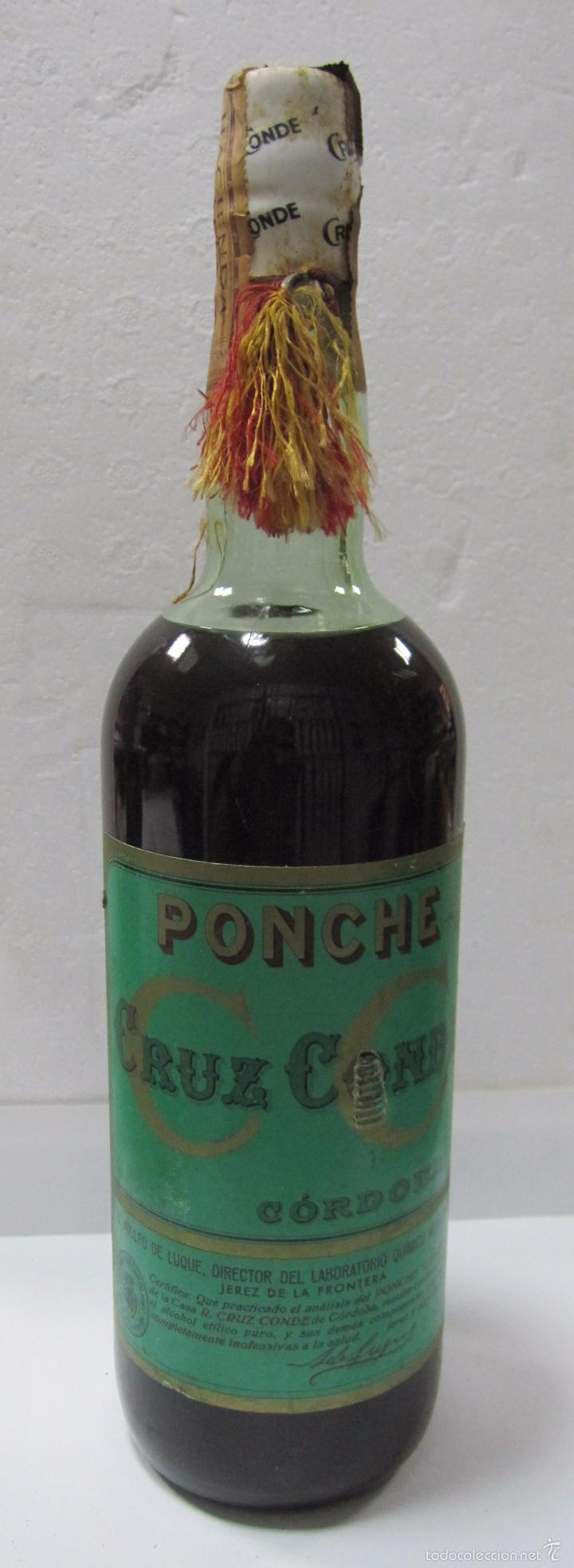 Coleccionismo de vinos y licores: BOTELLA DE PONCHE CRUZ CONDE. CORDOBA. 1L. 33 CM ALTO