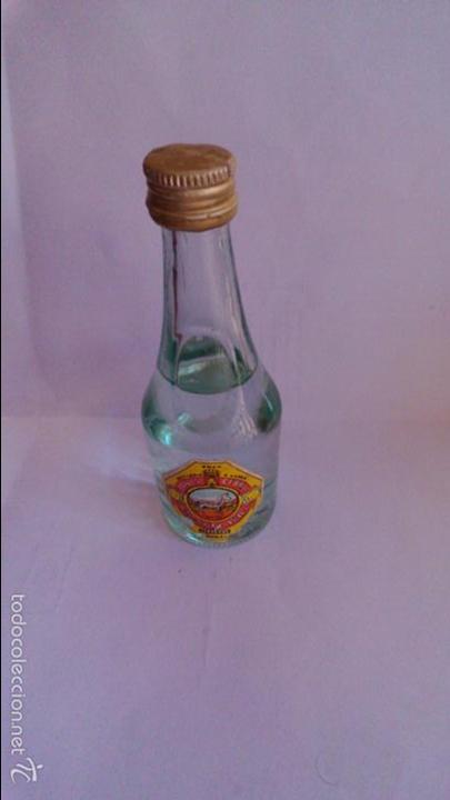 Sammlung von Weinen und Lik&ouml;ren: BOTELLIN ANIS CEBRA. HIJA DE J. PEREZ LASTRAS. AVILA.