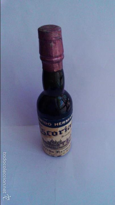 Colecionismo de vinhos e licores: BOTELLIN BRANDY RESERVA ESCORIAL. FLORIDO HERMANOS. SANLUCAR DE BARRAMEDA-ESPA&Ntilde;A