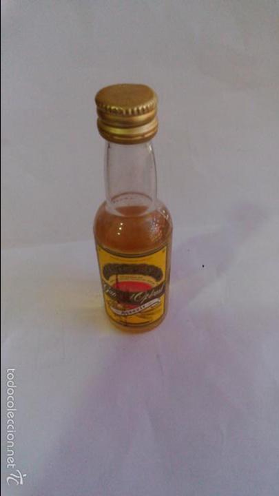 Sammlung von Weinen und Lik&ouml;ren: BOTELLIN GAMMEL OPLAND. AQUAVIT.
