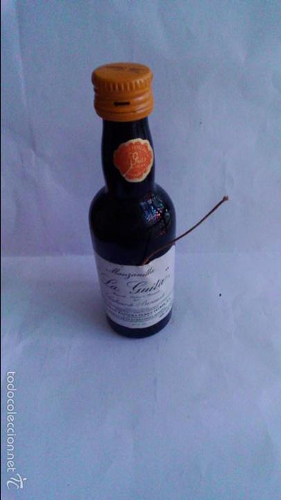 Coleccionismo de vinos y licores: BOTELLIN MANZANILLA LA GUITA. HIJOS DE RAINERA PEREZ MARIN S.A. SANLUCAR DE BARRAMEDA.