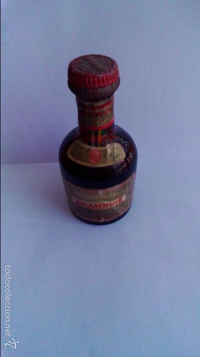 Coleccionismo de vinos y licores: BOTELLIN DRAMBUIE.