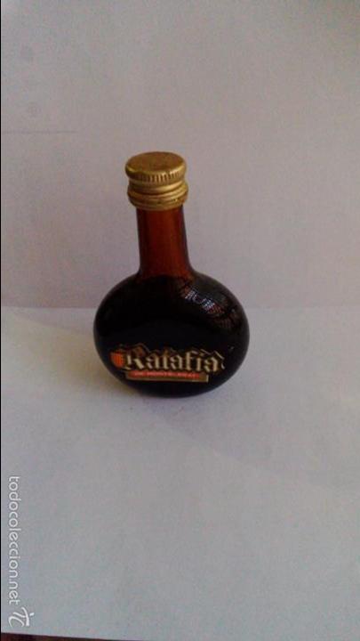 Colecionismo de vinhos e licores: BOTELLIN RATAFIA DE MONTSERRAT. LA AGRICOLA REGIONAL S.A.