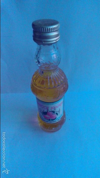 Coleccionismo de vinos y licores: BOTELLIN BRANDY APRICOT. DESTILERIAS SANTA MARIA.