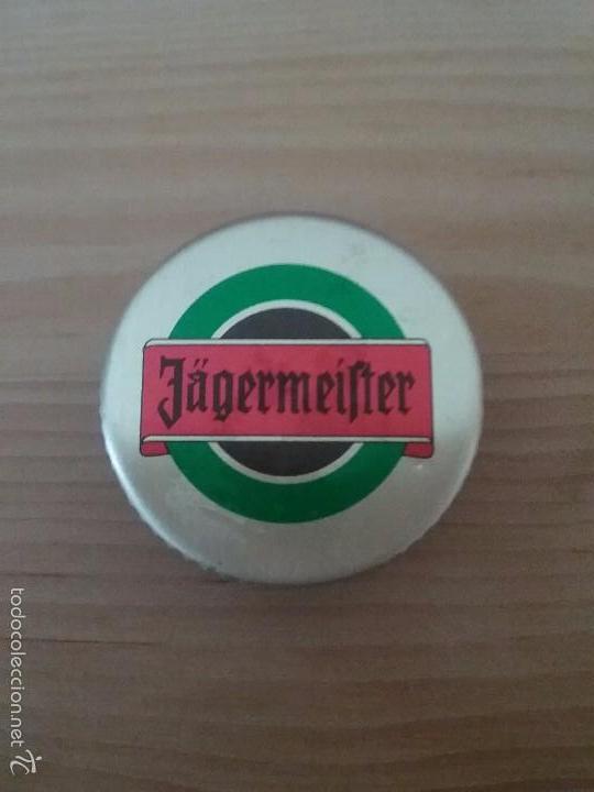 Collezionismo di vini e liquori: Tap&oacute;n/chapa/corona licor Jagermeister/Jagermeifter.