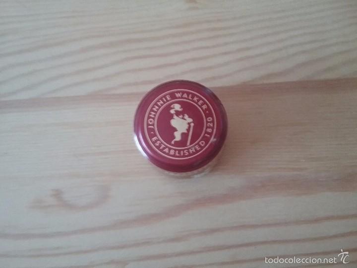 Coleccionismo de vinos y licores: Tap&oacute;n Johnnie Walker